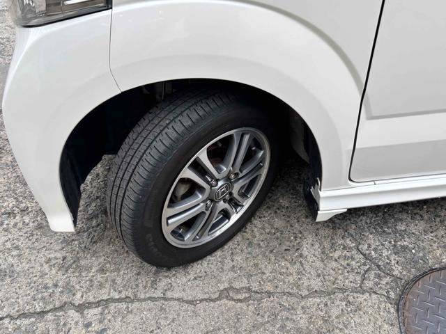 Ｎ－ＢＯＸカスタム Ｇ・Ｌパッケージ　バックカメラ　両側スライド・片側電動　ナビ　ＨＩＤ　スマートキー　アイドリングストップ　電動格納ミラー　ベンチシート　ＣＶＴ　盗難防止システム　ＡＢＳ　ＥＳＣ　アルミホイール　エアコン（20枚目）