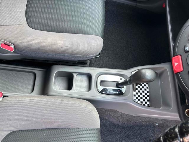 ���i�����ގ��ɕK�����삷�郌�o�[�ł��B����̂��₷�����̂ɂȂ��Ă��܂��B���Ј�x�̊����Ă��������B