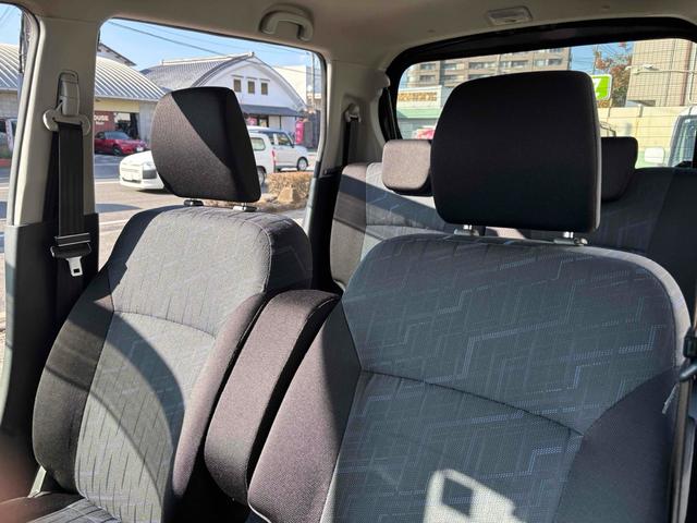 ワゴンＲスティングレー Ｘ　ＥＴＣ　ナビ　ＴＶ　衝突被害軽減システム　ＨＩＤ　スマートキー　アイドリングストップ　シートヒーター　ベンチシート　ＣＶＴ　盗難防止システム　ＡＢＳ　ＥＳＣ　アルミホイール　衝突安全ボディ　エアコン（31枚目）