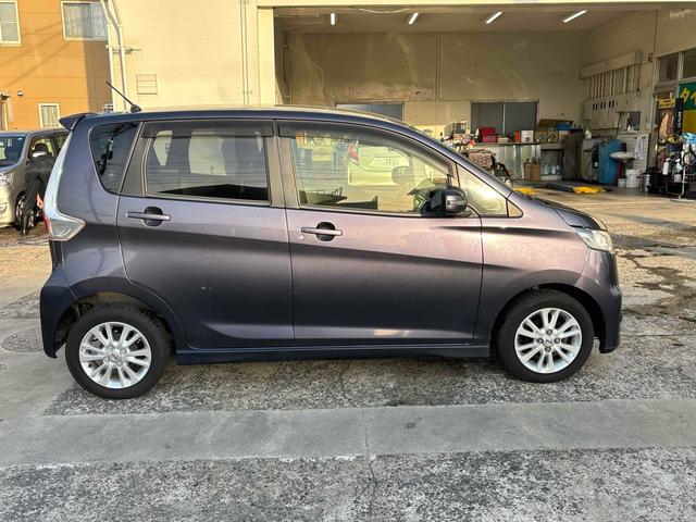 デイズ ハイウェイスター　Ｘ　ドライブレコーダー　バックカメラ　ナビ　ＴＶ　ＨＩＤ　スマートキー　アイドリングストップ　電動格納ミラー　ベンチシート　ＣＶＴ　盗難防止システム　ＡＢＳ　ＣＤ　ＵＳＢ　ミュージックプレイヤー接続可（16枚目）