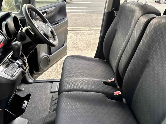 Ｎ－ＢＯＸカスタム Ｇ・ターボパッケージ　バックカメラ　両側電動スライドドア　ナビ　オートクルーズコントロール　オートライト　ＨＩＤ　スマートキー　アイドリングストップ　電動格納ミラー　ベンチシート　ターボ　ＣＶＴ　盗難防止システム　ＡＢＳ（32枚目）