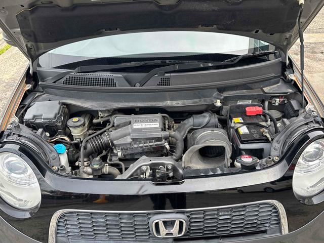 Ｎ－ＯＮＥ プレミアム　ツアラー・Ｌパッケージ　バックカメラ　ＴＶ　オートクルーズコントロール　オートライト　ＨＩＤ　スマートキー　アイドリングストップ　ベンチシート　ＣＶＴ　盗難防止システム　ＡＢＳ　ＥＳＣ　アルミホイール　衝突安全ボディ（19枚目）