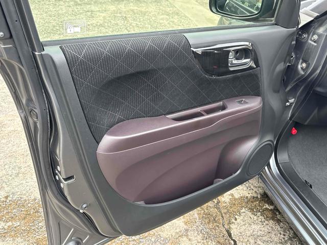 Ｎ－ＯＮＥ プレミアム　ツアラー・Ｌパッケージ　バックカメラ　ＴＶ　オートクルーズコントロール　オートライト　ＨＩＤ　スマートキー　アイドリングストップ　ベンチシート　ＣＶＴ　盗難防止システム　ＡＢＳ　ＥＳＣ　アルミホイール　衝突安全ボディ（30枚目）