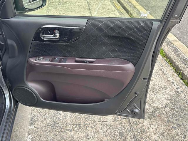 Ｎ－ＯＮＥ プレミアム　ツアラー・Ｌパッケージ　バックカメラ　ＴＶ　オートクルーズコントロール　オートライト　ＨＩＤ　スマートキー　アイドリングストップ　ベンチシート　ＣＶＴ　盗難防止システム　ＡＢＳ　ＥＳＣ　アルミホイール　衝突安全ボディ（34枚目）