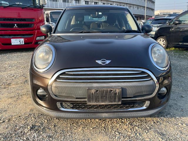 ＭＩＮＩ ワン　ナビ　オートクルーズコントロール　アルミホイール　スマートキー　アイドリングストップ　電動格納ミラー　ＡＴ　盗難防止システム　ＡＢＳ　ＥＳＣ　エアコン　パワーステアリング　パワーウィンドウ（12枚目）