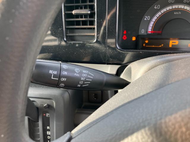 ＭＲワゴン Ｇ　バックカメラ　キーレスエントリー　電動格納ミラー　ベンチシート　ＣＶＴ　盗難防止システム　ＡＢＳ　ＣＤ　ＵＳＢ　衝突安全ボディ　エアコン　パワーステアリング　パワーウィンドウ（6枚目）