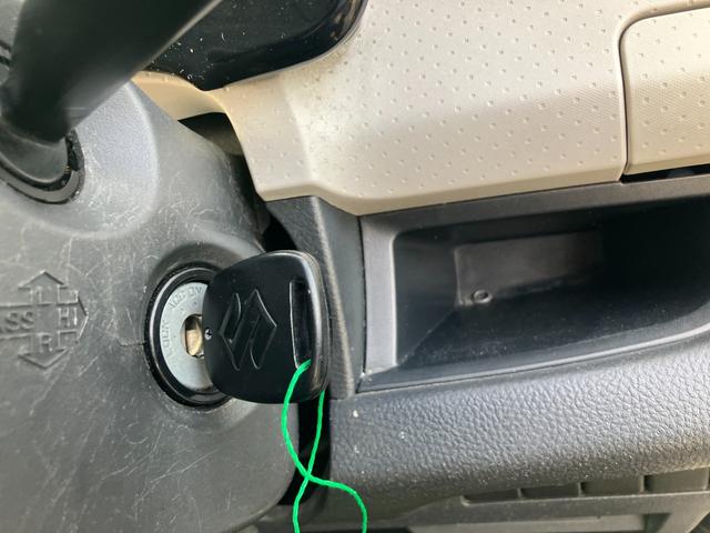 ＭＲワゴン Ｇ　バックカメラ　キーレスエントリー　電動格納ミラー　ベンチシート　ＣＶＴ　盗難防止システム　ＡＢＳ　ＣＤ　ＵＳＢ　衝突安全ボディ　エアコン　パワーステアリング　パワーウィンドウ（9枚目）