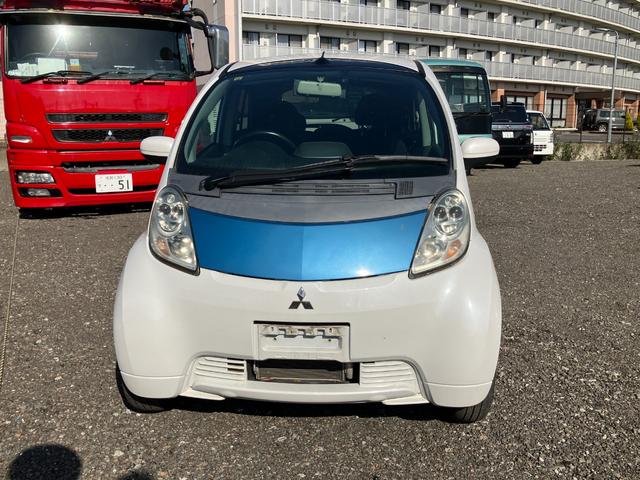 アイミーブ ベースグレード　ドライブレコーダー　ＥＴＣ　オートライト　スマートキー　電動格納ミラー　ＣＶＴ　盗難防止システム　ＡＢＳ　アルミホイール　衝突安全ボディ　エアコン　パワーステアリング　パワーウィンドウ（11枚目）