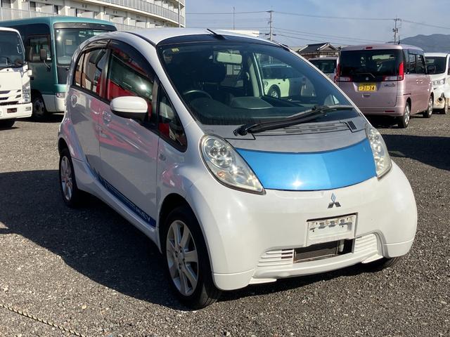 アイミーブ ベースグレード　ドライブレコーダー　ＥＴＣ　オートライト　スマートキー　電動格納ミラー　ＣＶＴ　盗難防止システム　ＡＢＳ　アルミホイール　衝突安全ボディ　エアコン　パワーステアリング　パワーウィンドウ（12枚目）