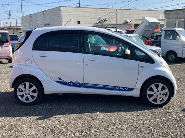 アイミーブ ベースグレード　ドライブレコーダー　ＥＴＣ　オートライト　スマートキー　電動格納ミラー　ＣＶＴ　盗難防止システム　ＡＢＳ　アルミホイール　衝突安全ボディ　エアコン　パワーステアリング　パワーウィンドウ（13枚目）