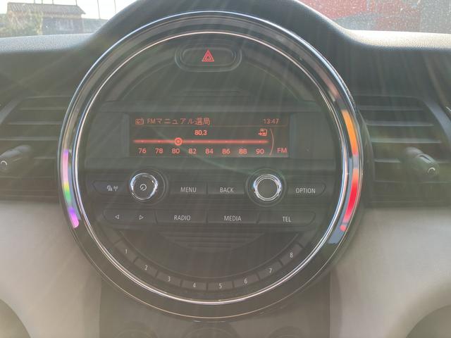 ＭＩＮＩ ワン　アルミホイール　スマートキー　アイドリングストップ　ＭＴ　盗難防止システム　ＡＢＳ　ＥＳＣ　エアコン　パワーステアリング　パワーウィンドウ　運転席エアバッグ（4枚目）