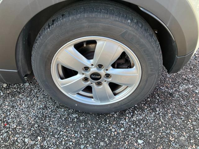 ＭＩＮＩ ワン　アルミホイール　スマートキー　アイドリングストップ　ＭＴ　盗難防止システム　ＡＢＳ　ＥＳＣ　エアコン　パワーステアリング　パワーウィンドウ　運転席エアバッグ（20枚目）