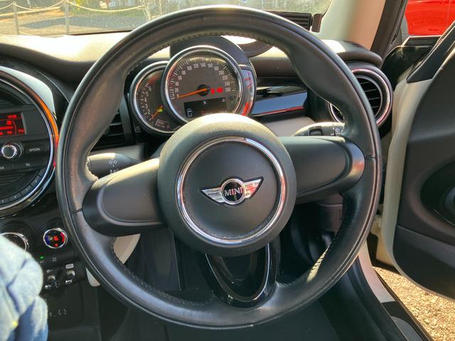ＭＩＮＩ ワン　アルミホイール　スマートキー　アイドリングストップ　ＭＴ　盗難防止システム　ＡＢＳ　ＥＳＣ　エアコン　パワーステアリング　パワーウィンドウ　運転席エアバッグ（21枚目）