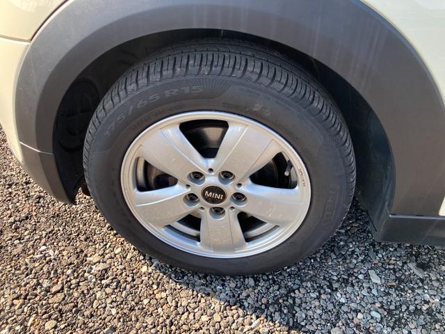 ＭＩＮＩ ワン　アルミホイール　スマートキー　アイドリングストップ　ＭＴ　盗難防止システム　ＡＢＳ　ＥＳＣ　エアコン　パワーステアリング　パワーウィンドウ　運転席エアバッグ（23枚目）