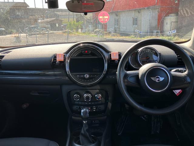 ＭＩＮＩ ワン　クラブマン　ドライブレコーダー　ＥＴＣ　ナビ　アルミホイール　オートライト　スマートキー　アイドリングストップ　電動格納ミラー　ＡＴ　ＡＢＳ　ＥＳＣ　ＵＳＢ　ミュージックプレイヤー接続可　エアコン（2枚目）