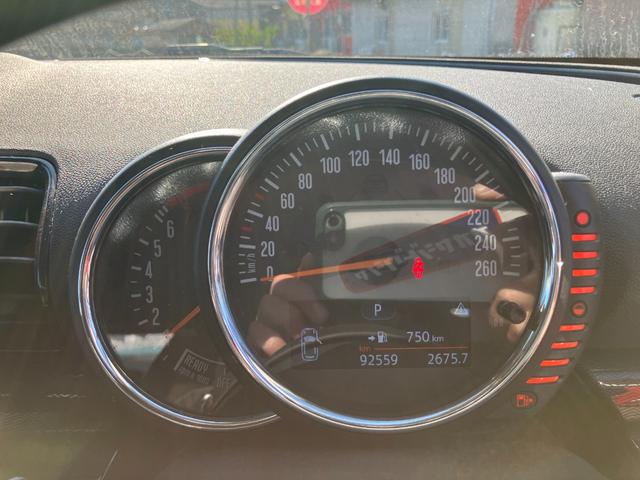 ＭＩＮＩ ワン　クラブマン　ドライブレコーダー　ＥＴＣ　ナビ　アルミホイール　オートライト　スマートキー　アイドリングストップ　電動格納ミラー　ＡＴ　ＡＢＳ　ＥＳＣ　ＵＳＢ　ミュージックプレイヤー接続可　エアコン（25枚目）