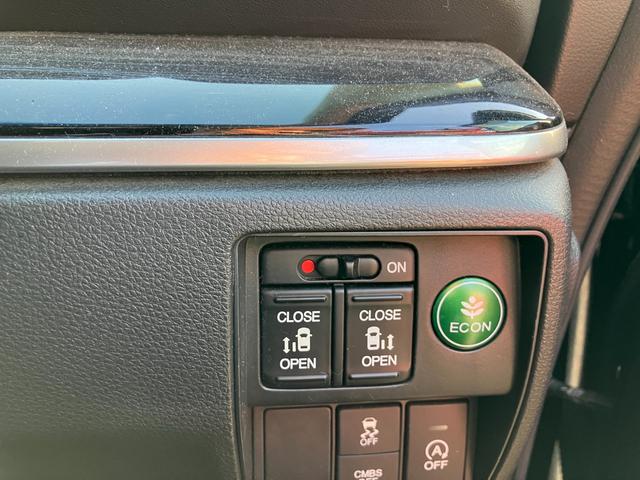 オデッセイ アブソルート・ＥＸ　本革シート　７人　ＥＴＣ　全周囲カメラ　ナビ　ＴＶ　オートクルーズコントロール　両側電動スライドドア　オートライト　ＬＥＤヘッドランプ　　電動格納ミラー　シートヒーター　後席モニター（8枚目）