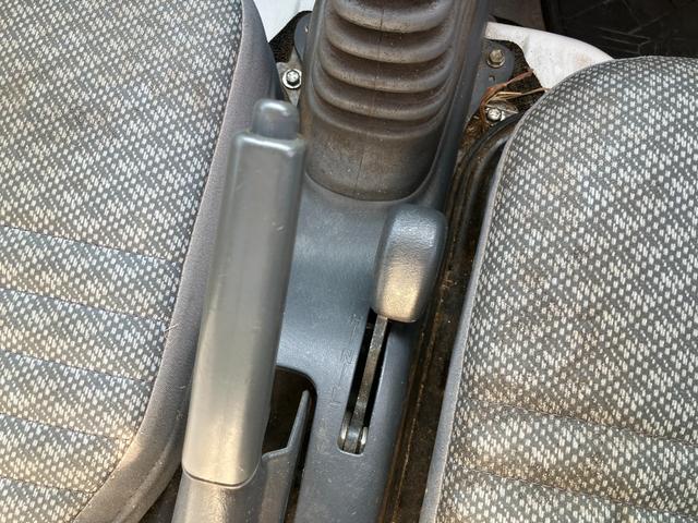 ハイゼットトラック 多目的ダンプ　４ＷＤ　ダンプ　ＭＴ　エアコン　パワーステアリング　運転席エアバッグ（7枚目）