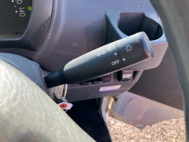 ハイゼットトラック 多目的ダンプ　４ＷＤ　ダンプ　ＭＴ　エアコン　パワーステアリング　運転席エアバッグ（9枚目）