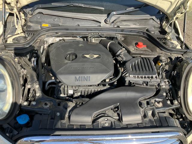 MINI クーパー ETC バックカメラ ナビ アルミホイール ターボ スマートキー アイドリングストップ AT 盗難防止システム ABS ESC エアコン パワーステアリング パワーウィンドウ 運転席エアバッグ(19枚目)