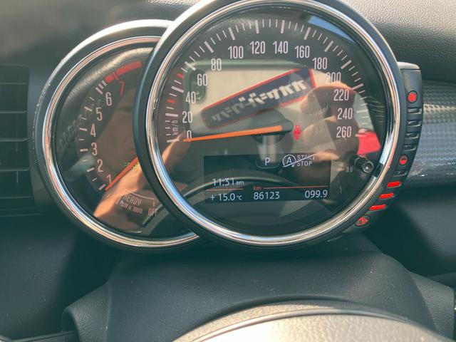 MINI クーパー ETC バックカメラ ナビ アルミホイール ターボ スマートキー アイドリングストップ AT 盗難防止システム ABS ESC エアコン パワーステアリング パワーウィンドウ 運転席エアバッグ(26枚目)