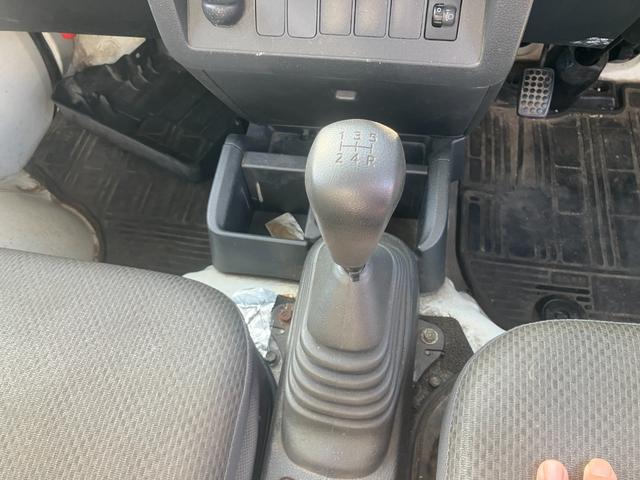 ハイゼットトラック スタンダード　ＭＴ　エアコン　パワーステアリング　運転席エアバッグ（7枚目）