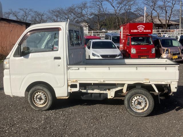 ハイゼットトラック スタンダード　ＭＴ　エアコン　パワーステアリング　運転席エアバッグ（18枚目）