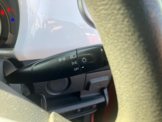 ハスラー Ｇ　５速ＭＴ　キーレスエントリー　アイドリングストップ　電動格納ミラー　シートヒーター　盗難防止システム　ＡＢＳ　ＣＤ　アルミホイール　衝突安全ボディ　エアコン　パワーステアリング　パワーウィンドウ（11枚目）