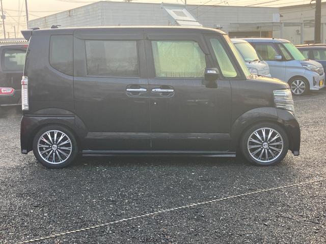 Ｎ－ＢＯＸ＋カスタム Ｇ・ターボパッケージ　バックカメラ　両側電動スライドドア　ナビ　ＴＶ　オートクルーズコントロール　オートライト　ＨＩＤ　スマートキー　アイドリングストップ　電動格納ミラー　ベンチシート　ＣＶＴ　盗難防止システム　ＡＢＳ（14枚目）