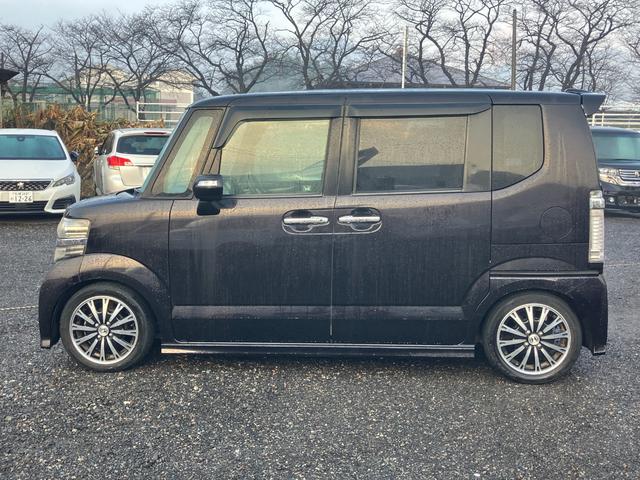 Ｎ－ＢＯＸ＋カスタム Ｇ・ターボパッケージ　バックカメラ　両側電動スライドドア　ナビ　ＴＶ　オートクルーズコントロール　オートライト　ＨＩＤ　スマートキー　アイドリングストップ　電動格納ミラー　ベンチシート　ＣＶＴ　盗難防止システム　ＡＢＳ（18枚目）