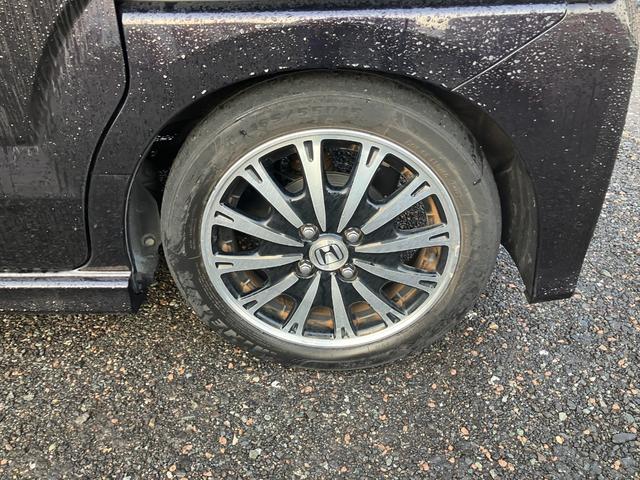 Ｎ－ＢＯＸ＋カスタム Ｇ・ターボパッケージ　バックカメラ　両側電動スライドドア　ナビ　ＴＶ　オートクルーズコントロール　オートライト　ＨＩＤ　スマートキー　アイドリングストップ　電動格納ミラー　ベンチシート　ＣＶＴ　盗難防止システム　ＡＢＳ（20枚目）