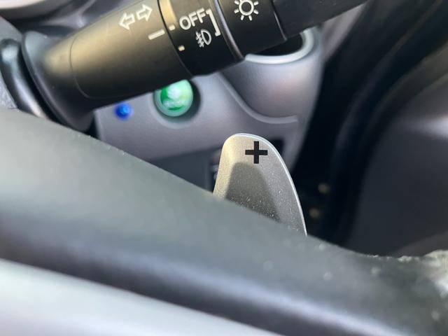 Ｎ－ＢＯＸ＋カスタム Ｇ・ターボパッケージ　バックカメラ　両側電動スライドドア　ナビ　ＴＶ　オートクルーズコントロール　オートライト　ＨＩＤ　スマートキー　アイドリングストップ　電動格納ミラー　ベンチシート　ＣＶＴ　盗難防止システム　ＡＢＳ（25枚目）