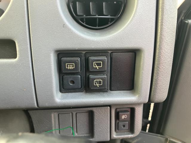 ジムニー ワイルドウインド　４ＷＤ　ＡＴ　ＣＤ　アルミホイール　エアコン（6枚目）
