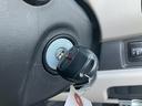 Ｅ　ＥＴＣ　バックカメラ　ナビ　ＴＶ　キーレスエントリー　電動格納ミラー　ベンチシート　ＣＶＴ　ＡＢＳ　ＣＤ　ＵＳＢ　ミュージックプレイヤー接続可　衝突安全ボディ　エアコン　パワーステアリング（10枚目）