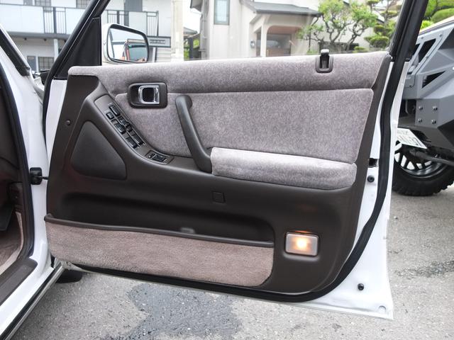 ロイヤルサルーン 車検R5年6月 コラムオートマ ベンチシート サンルーフ HDDナビ バックカメラ フルセグ ETC ホワイトリボンタイヤ(19枚目)