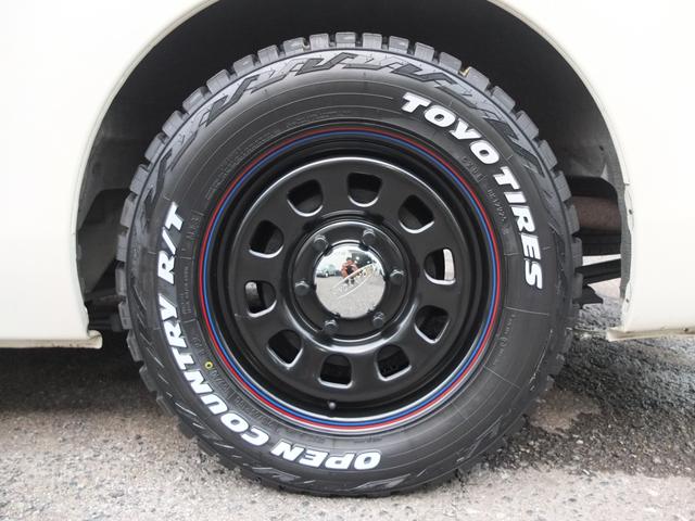 ＮＶ３５０キャラバンバン ロングライダープレミアムＧＸターボ　ブラックライン　新品デイトナホイール　ＴＯＹＯオープンカントリー　専用ロックナット　車検Ｒ８年７月　ベッドキット　プッシュスタートシステム　カプロンシート　サブウーファー　リアスピーカー（25枚目）