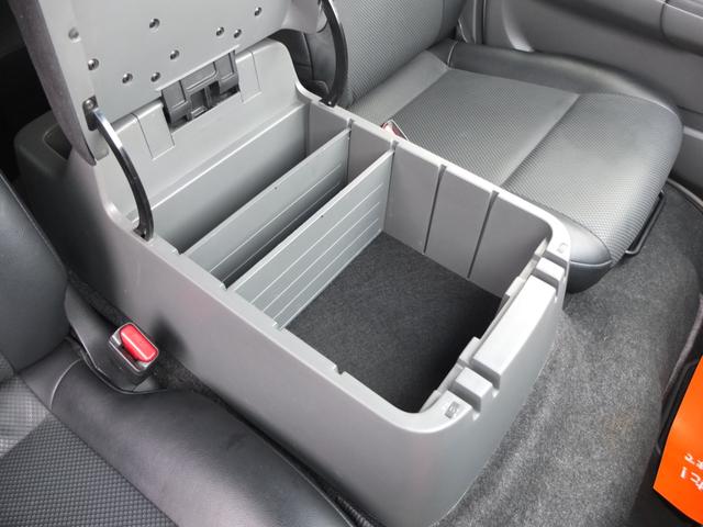 ＮＶ３５０キャラバンバン ロングライダープレミアムＧＸターボ　ブラックライン　新品デイトナホイール　ＴＯＹＯオープンカントリー　専用ロックナット　車検Ｒ８年７月　ベッドキット　プッシュスタートシステム　カプロンシート　サブウーファー　リアスピーカー（44枚目）
