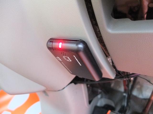 エブリイ ＰＡ　車検９年６月　革調シートカバー　新品タイヤ４本　ＬＥＤヘッドライト　ＥＴＣ　ポジション　ナンバー灯ＬＥＤ　エアコン　パワステ　集中ドアロック　ＳＵＺＵＫＩ保証書　整備記録簿　取説（6枚目）