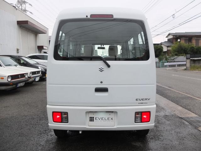 エブリイ ＰＡ　車検９年６月　革調シートカバー　新品タイヤ４本　ＬＥＤヘッドライト　ＥＴＣ　ポジション　ナンバー灯ＬＥＤ　エアコン　パワステ　集中ドアロック　ＳＵＺＵＫＩ保証書　整備記録簿　取説（12枚目）