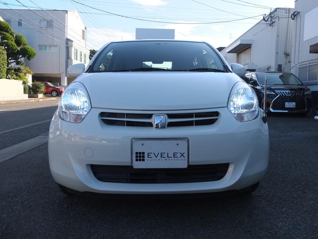 パッソ Ｘ　クツロギ　車検Ｒ９年１１月　ワンオーナー禁煙車　純正ナビ　ＴＶ　Ｂカメラ　Ｂｌｕｅｔｏｏｔｈオーディオ　ドライブレコーダー　ＥＴＣ　ＬＥＤヘッドライト　保証書　整備記録簿　取説　スペアキー（3枚目）