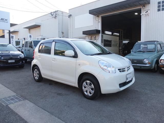 パッソ Ｘ　クツロギ　車検Ｒ９年１１月　ワンオーナー禁煙車　純正ナビ　ＴＶ　Ｂカメラ　Ｂｌｕｅｔｏｏｔｈオーディオ　ドライブレコーダー　ＥＴＣ　ＬＥＤヘッドライト　保証書　整備記録簿　取説　スペアキー（7枚目）