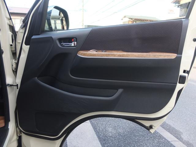 �^�]�ȃh�A�C���i�[�ł��B