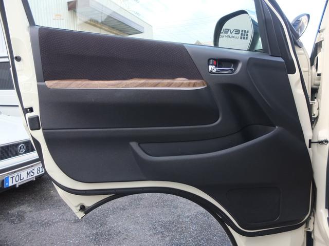 ����ȃh�A�C���i�[�ł��B