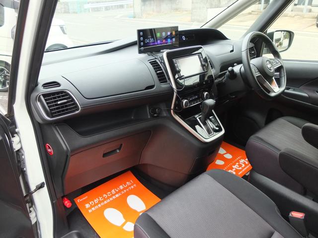 セレナ ハイウェイスター　Ｖセレクション　純正ナビ　スマホ連動モニター　デジタルミラー　ドライブレコーダー　バックカメラ　アラウンドビューモニター　両側電動スライドドア　ＥＴＣ　スマートキー　プッシュスタート　保証書　取説　整備手帳　スペアキ（32枚目）