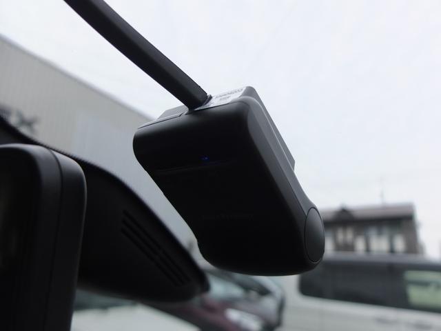 セレナ ハイウェイスター　Ｖセレクション　純正ナビ　スマホ連動モニター　デジタルミラー　ドライブレコーダー　バックカメラ　アラウンドビューモニター　両側電動スライドドア　ＥＴＣ　スマートキー　プッシュスタート　保証書　取説　整備手帳　スペアキ（40枚目）