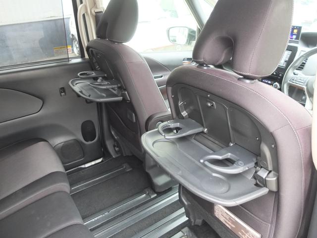 セレナ ハイウェイスター　Ｖセレクション　純正ナビ　スマホ連動モニター　デジタルミラー　ドライブレコーダー　バックカメラ　アラウンドビューモニター　両側電動スライドドア　ＥＴＣ　スマートキー　プッシュスタート　保証書　取説　整備手帳　スペアキ（53枚目）