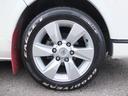 プラドのホイールを装備しております。タイヤは4本共にグットイヤー製ナスカーのホワイトレターを装着しております。残溝も約7分御座います。