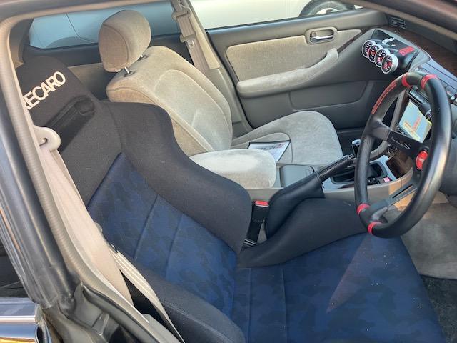 ローレル 　サンルーフ　ＯＨ済ＲＢ２５ＤＥＴ＆リビルト３０Ａ５速ＭＴ　公認済　車高調　ＬＳＤ　トラストサ－ジ　ＨＰＩエキマニ＆インタークーラー　マフラー　デフィメーターＸ４　ブレーキ強化　ウエッズ１８ＡＷ　レカロ（25枚目）