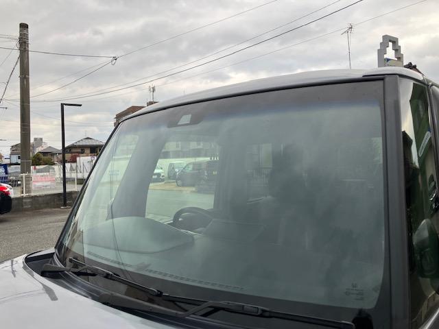 Ｎ－ＢＯＸカスタム Ｇ・Ｌターボホンダセンシング　衝突軽減ブレーキ　純正メモリナビ　バックカメラ　ＥＴＣ　両側パワスラ　クルーズコントロール　レーンキープアシスト　ハーフレザーシート　ＬＥＤヘッドライト　フォグランプ　ウィンカーミラー　オートライト（5枚目）