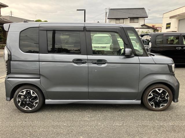 Ｎ－ＢＯＸカスタム Ｇ・Ｌターボホンダセンシング　衝突軽減ブレーキ　純正メモリナビ　バックカメラ　ＥＴＣ　両側パワスラ　クルーズコントロール　レーンキープアシスト　ハーフレザーシート　ＬＥＤヘッドライト　フォグランプ　ウィンカーミラー　オートライト（7枚目）